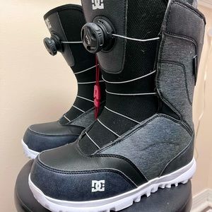 DC SnowBoarding Boots 🖤